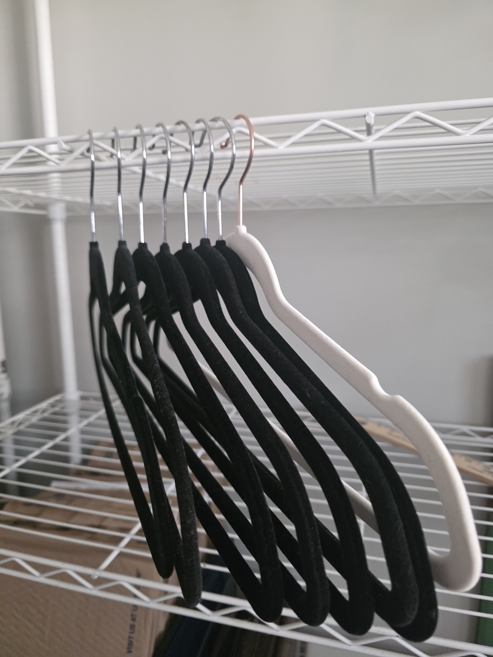 Black Velvet and White Slim Hangers - Multipack